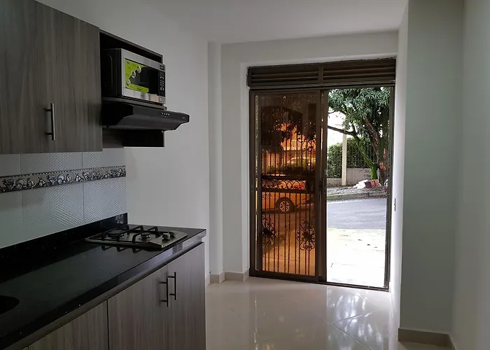 Apartamentos tranvia- Mall la central